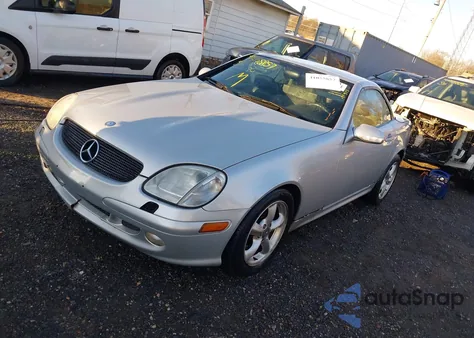 2001 Mercedes-Benz Slk 320 from USA, damaged, VIN WDBKK65F11F181562